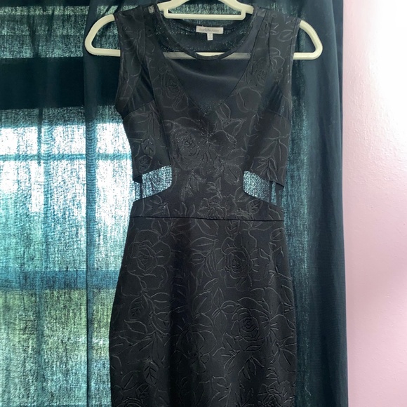 Dress - Picture 1 of 1
